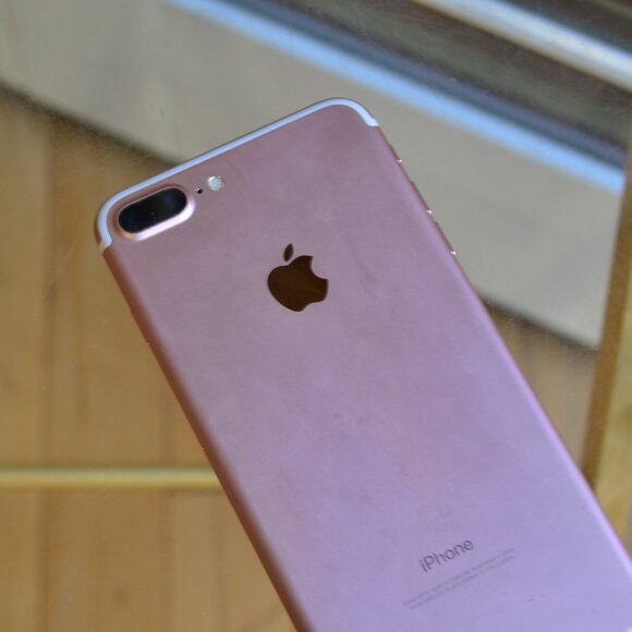 Iphone 7+ For parts only - Picture 8 of 12